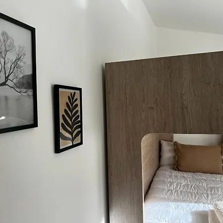 Black Con Garaje Apartment *