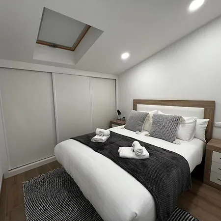 Apartment Black Con Garaje *
