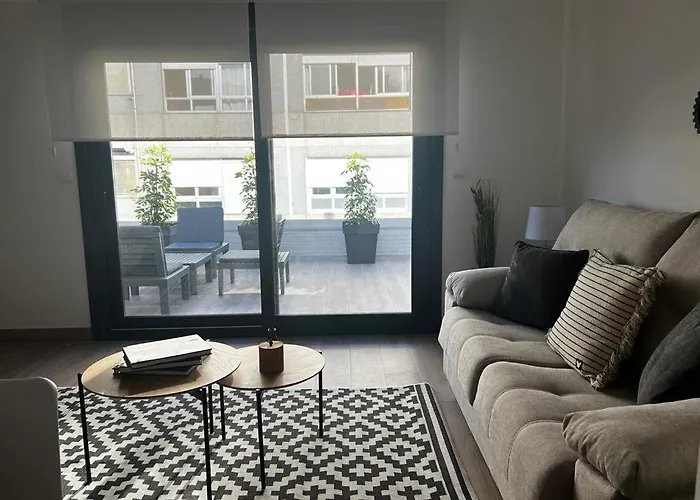 Black Parking A Menos De 1 Min A Pie * ויגו