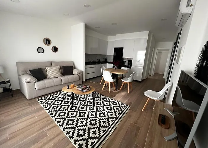 Black Parking A Menos De 1 Min A Pie * Vigo