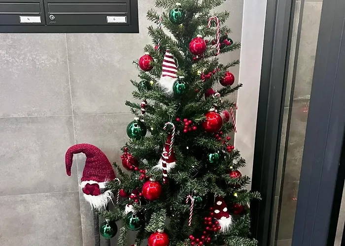 Black Parking A Menos De 1 Min A Pie * ויגו